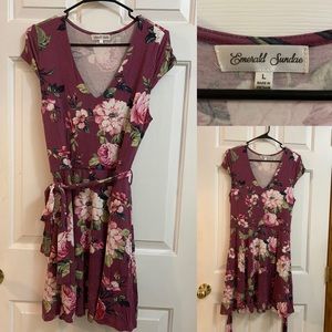 Mauve floral short sleeved dress with tie belt